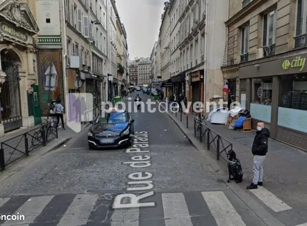 Local commercial 362 m² 