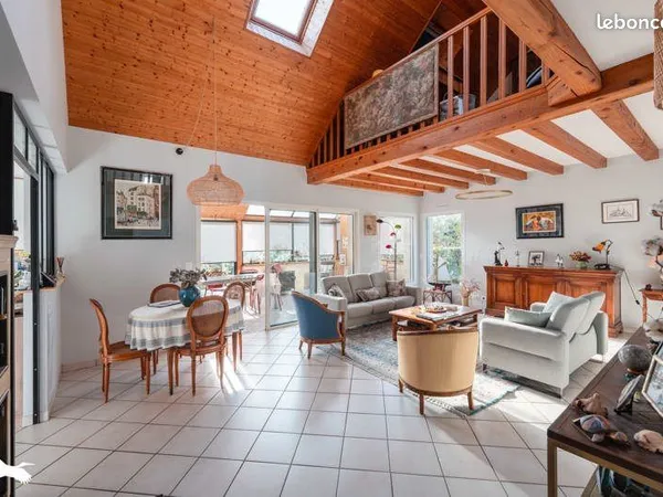 Maison 5 pièces 145 m² 
