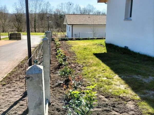 Loue Maison cauneille 