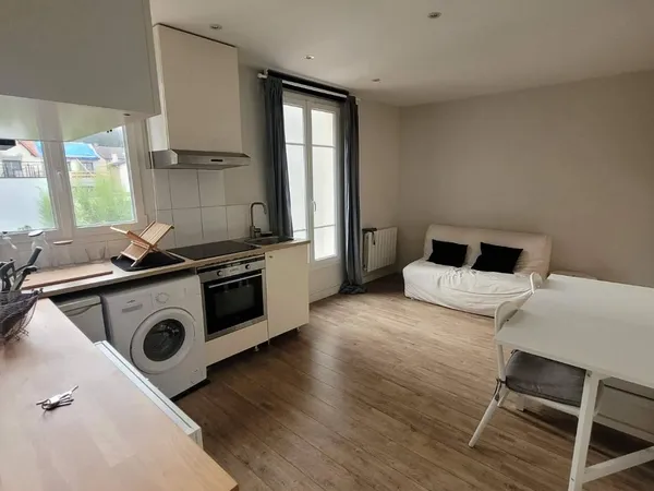 Location Appartement Meublé à Suresnes 
