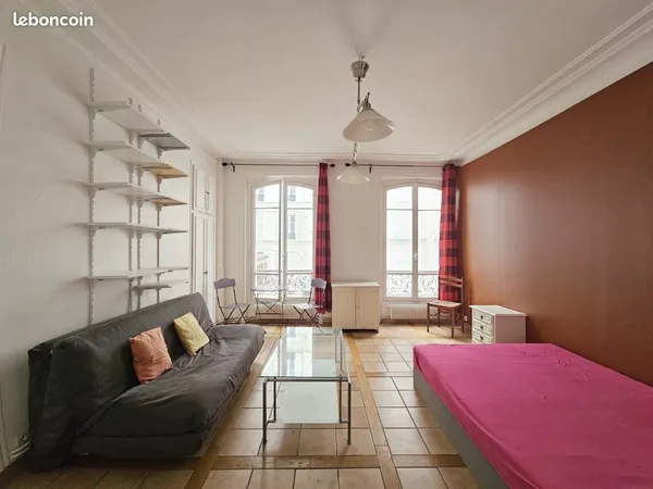 Charmant studio de 25m² - Paris 9 - rue d'Amsterdam 