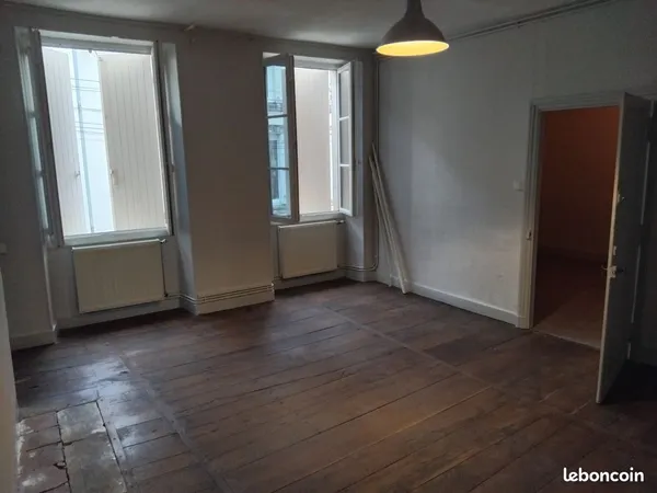 Appartement 64m² Ruffec T3 