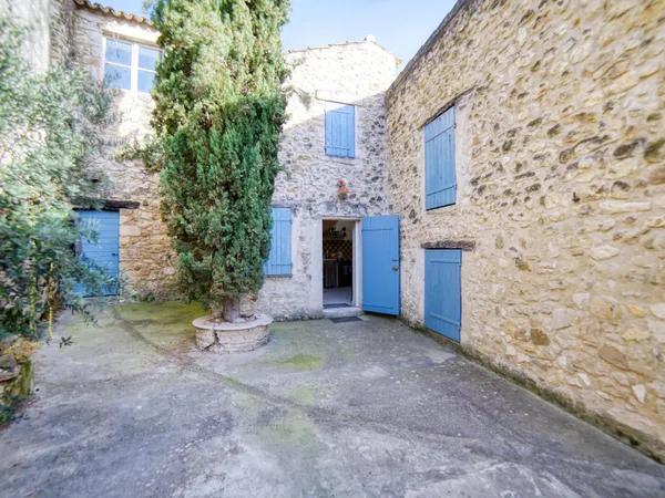 Maison 7 pièces 240 m² 