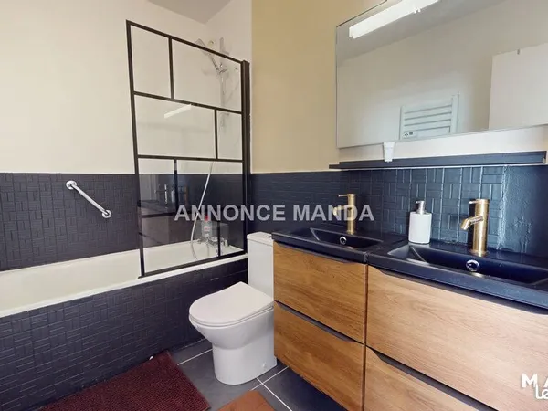 Chambre 5 pièces 9 m² 