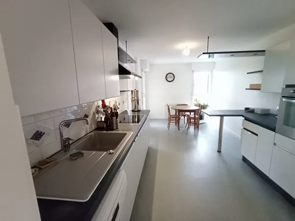 T.3 CENTRE-VILLE D'AURAY 76.05 m2 AVEC GARAGE et ASCENSEUR 