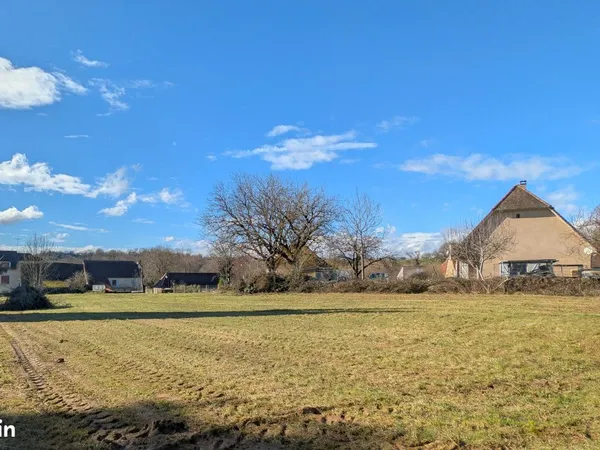 Terrain 1973 m² Thégra 