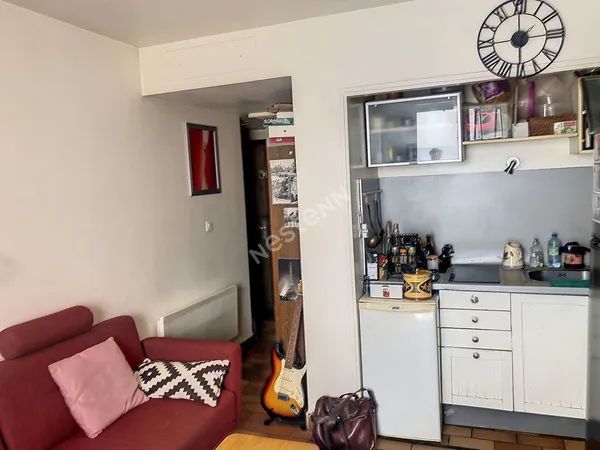 Bandol centre, appartement de 2 pièces à 50 mètres des plages et du port 