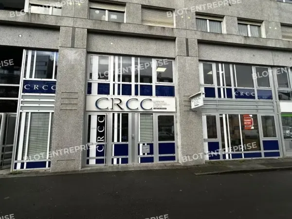 A VENDRE - BUREAUX 273 m² - RENNES 