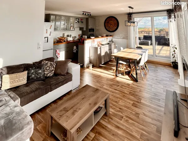 Appartement T3 - Dernier étage - Terrasse 54 m² plein sud 