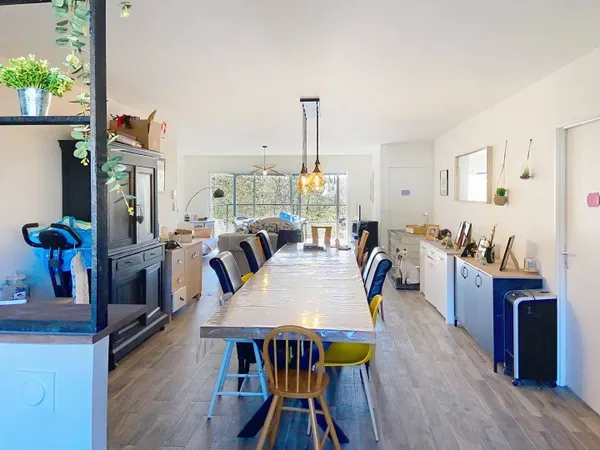Maison de plain-pied 7 pièces 156 m² 