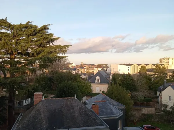 Loue chambre dans appartement 