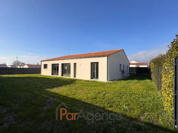 Maison de plain-pied 4 pièces 149 m² 