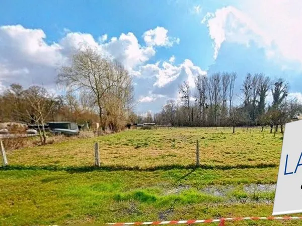 Terrain 1278 m² Yzeux 