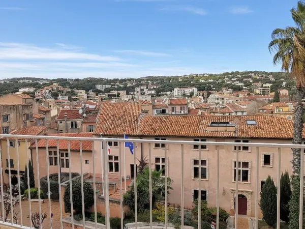 Studio 1 pièce 20 m² 