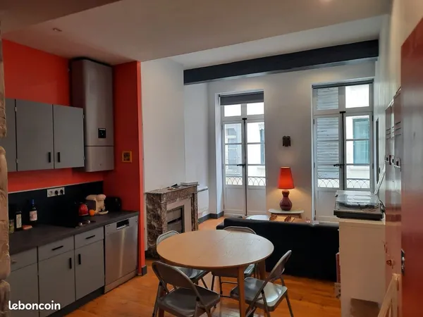 Charmant appartement de 2 chambres et 2 salles de bains dans l'hyper-centre 