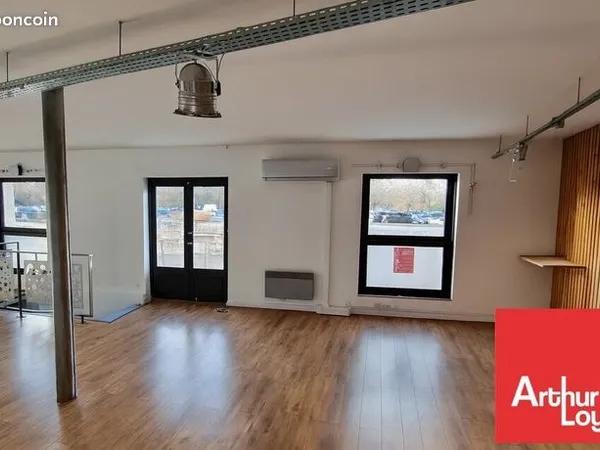 Bureau 90 m² 