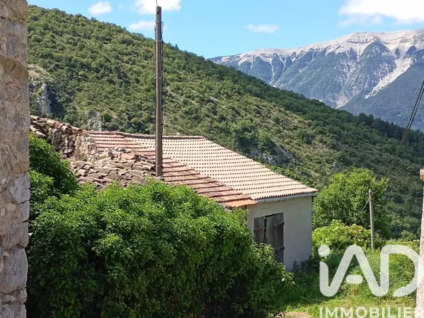 Maison 3 pièces 250 m² 