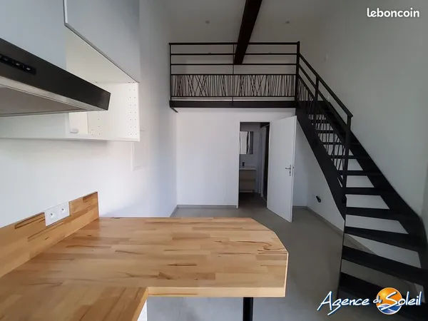 Studio 1 pièce 15 m² 