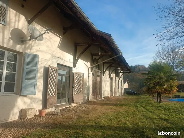 Maison familiale avec piscine - 190m² 