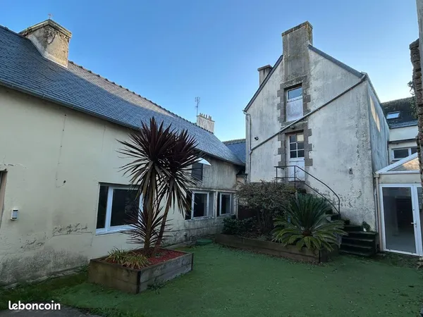 Maison 9 pièces 320 m² 