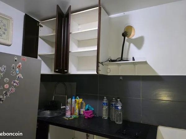 Studio 1 pièce 18 m² 
