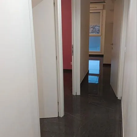 Appartement F4 neuf à louer 