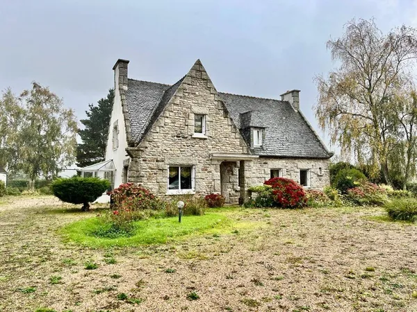 Maison 11 pièces 196 m² 