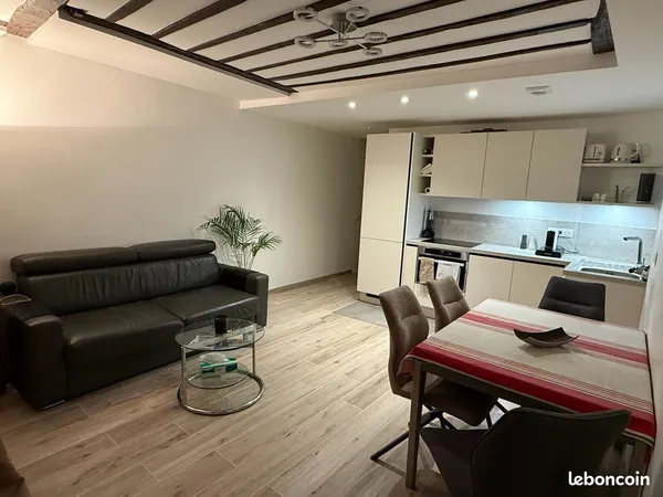 Sous-location appartement 45 m² - Marais (Rue des Archives, 75004 Paris) Période : décembre 2025 