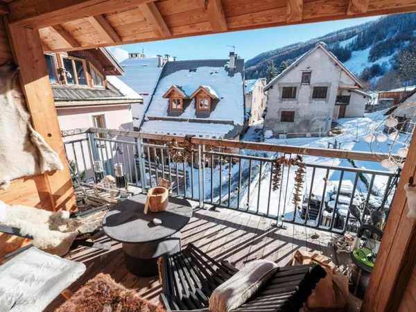 Maison de village de prestige by Chalets BAYROU 