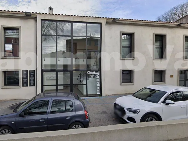 Local 23 m² 