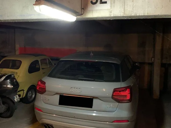 Parking 18 m² 