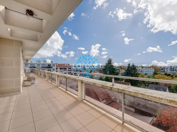 Appartement 7 pièces 160 m² 