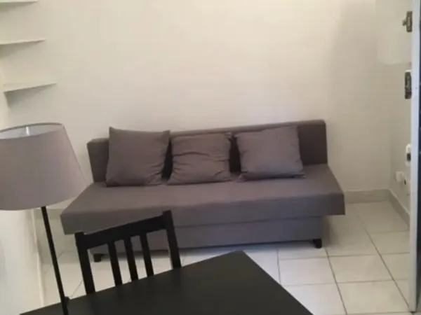 Loue chambre meublée 