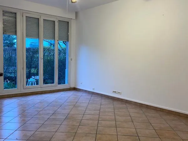 F2 59m2 box jardin privatif proche gare rer 