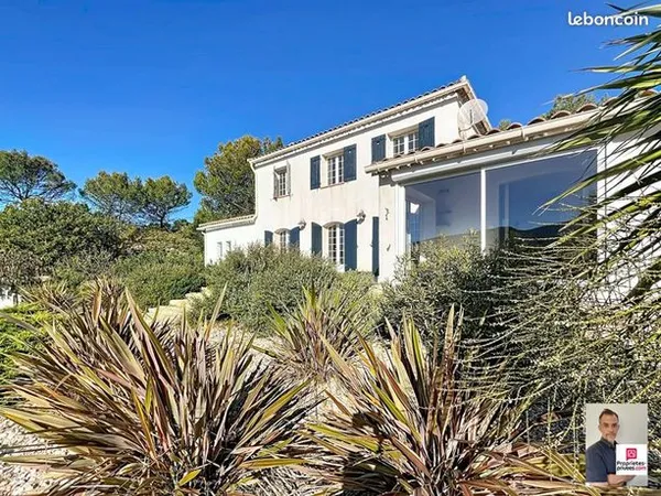 Villa 7 pièces 184 m² 