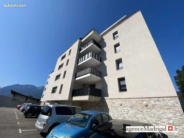 Appartement 3 pièces 63 m² 