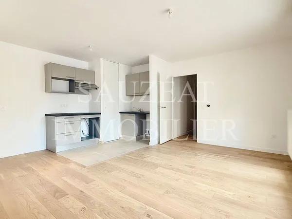 Appartement 4 pièces 81 m² 