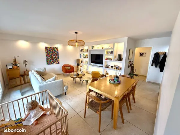 Appartement 4 pièces 90 m² - Marseille 13008 / Rouet 