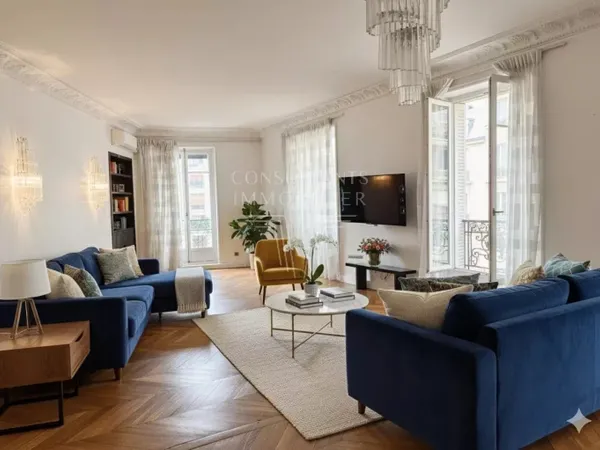 SUPERBE APPARTEMENT FAMILIAL EN ETAGE ÉLEVÉ 