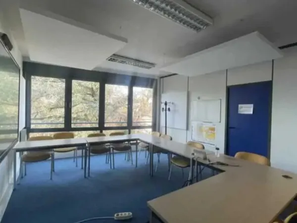 Bureau 212 m² 