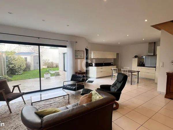 Maison 7 pièces 155 m² 