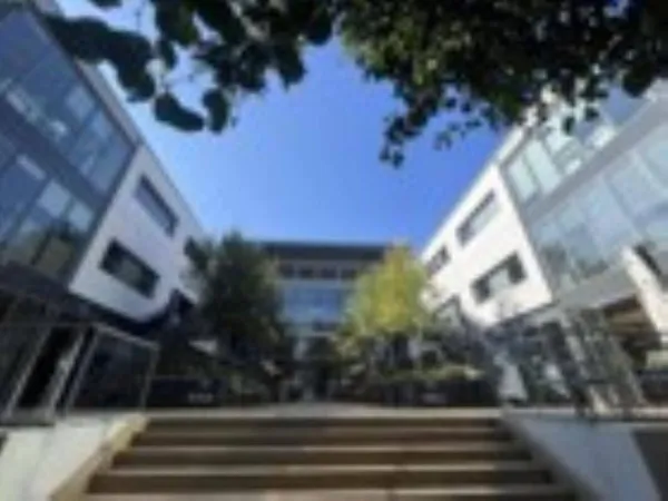 Bureaux 5405 m² 