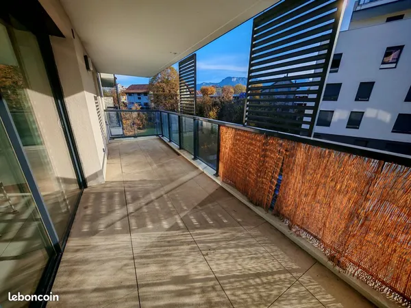 Appartement T3 60 M2 avec Balcon et Garage ANNECY 