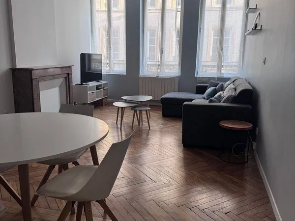 Appartement 1 pièce 60 m² 
