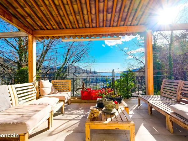 Maison 5 pièces 178 m² 