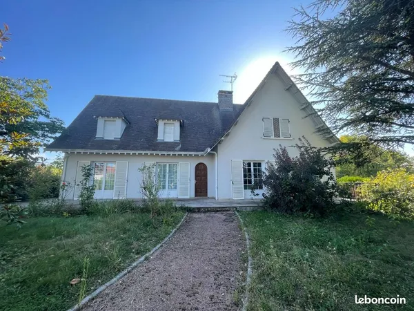 Maison 6 pièces 216 m² 