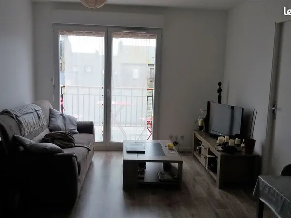 T2 quartier de la gare- balcon et parking 