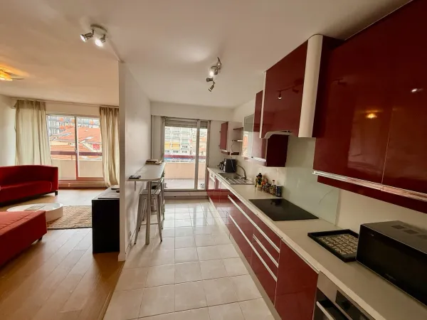 T3 lumineux (chauffage compris) + balcons+parking 