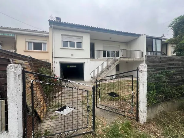 Maison traditionnelle 6 pièces 110 m² 