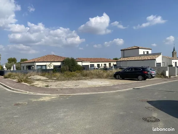 Terrain 313 m² Moussan 